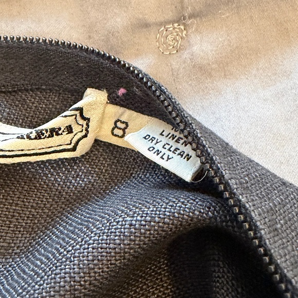 Carolina Herrera Black and Tan blouse - Picture 9 of 10